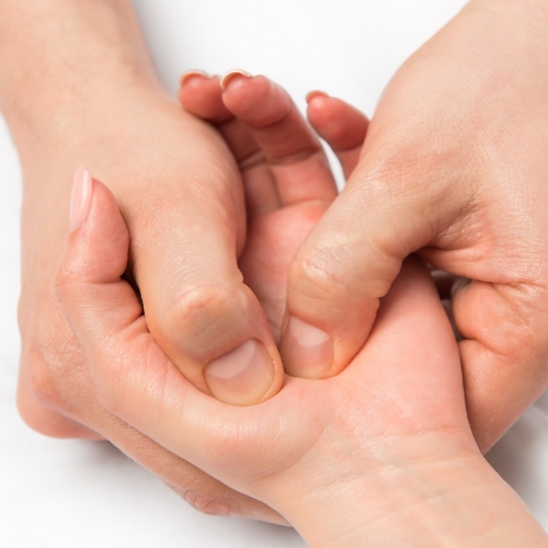 hand-therapy-Retrieve-Physiotherapy-Mississauga-ON